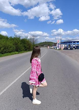 Жіноча весняна сукня