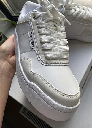 Кросівки  calvin klein  38 р