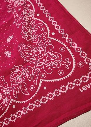 Винтажная бандана levis платок красный с узором 50х50 см