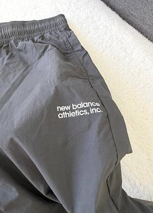 Штани new balance 4