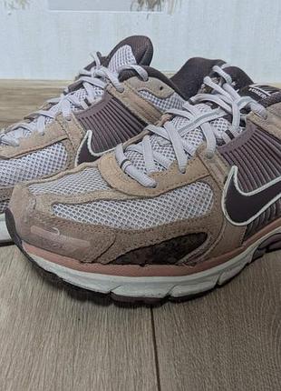 Кросівки чоловічі nike zoom vomero 5 різнокольорові