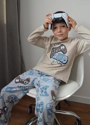 Піжама для хлопчиків primark утеплена з принтом геймпадів