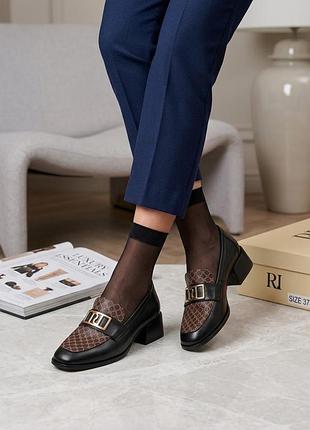 Елегантні лофери / туфлі river island