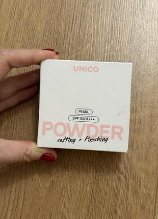 Мінеральна фінішна пудра unico setting & finishing powder у відтінку pearl з рівнем захисту spf 13/pa+++