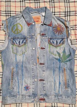 Жилетка чоловіча levi's джинсова з малюнком