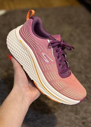 Оригінальні жіночі кросівки skechers 36 розмір (23.5см устілка) б/в