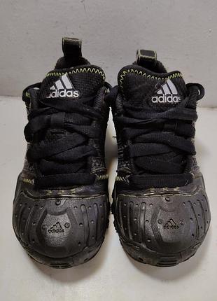 Кросівки дитячі фірми adidas, розмір 30.