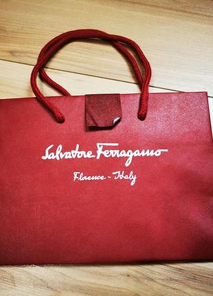 Оригинальный подарочный пакет salvatore ferragamo (16х21 см)