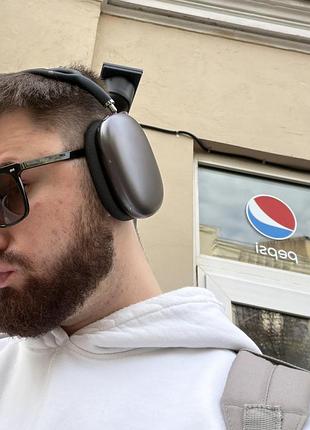 Airpods max 1