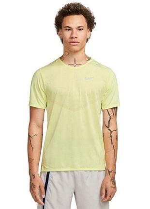 Спортивная беговая футболка nike dri-fit rise 365 running top, m, оригинал