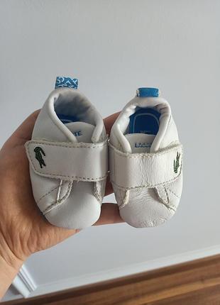 Капці для новонароджених lacoste білі шкіряні на липучках