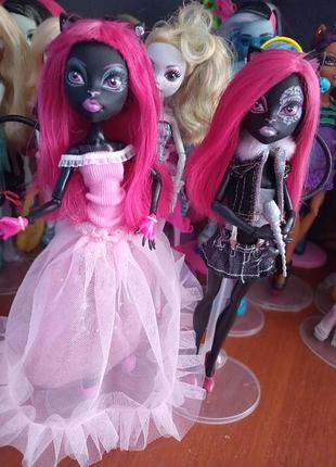Лялька для дівчинки monster high catty noir рожева, чорна