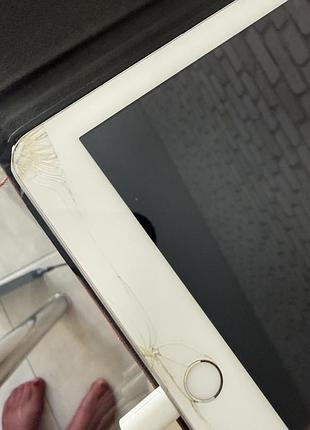 Продам apple ipad 6-го покоління, 32 гб, wi-fi