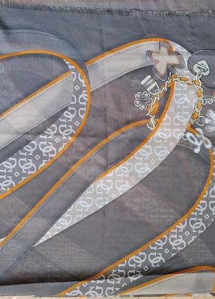 Хустка guess