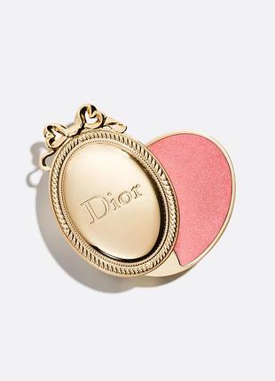 001 crystal pink медальйон сяючий бальзам блиск для губ діор dior medaillon lip balm holiday gift 2026 edition