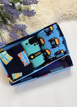 Набір яскравих шкарпеток happy socks