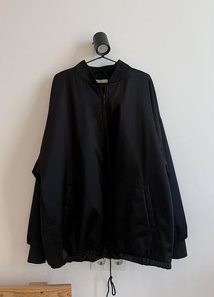 Бомбер атласний у чорному кольорі, keepstyle