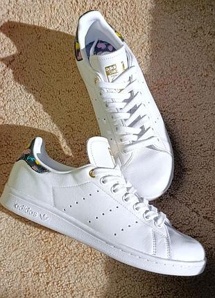 Жіночі кросівки adidas stan smith 39
