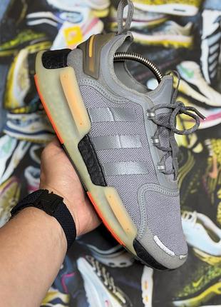 Кросівки чоловічі adidas r1 nmd_v3