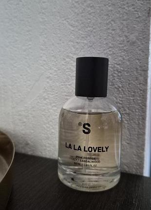 Sisters aroma, la la lovely парфуми