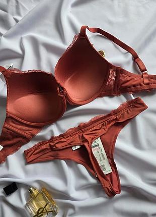 Комплект білизни hunkemoller 75e m пушап стринги 6