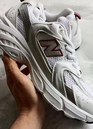 Кросівки жіночі new balance 530 білі з червоним