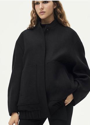 Куртка-бомбер жіноча zara оверсайз чорна s/36