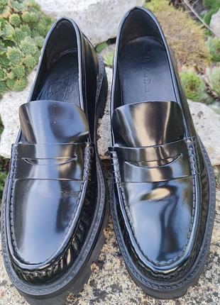 Лофери massimo dutti  розмір 41 2
