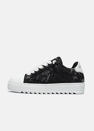 Numeris acrylic black 9
