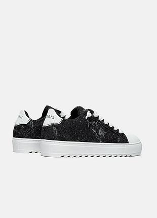 Numeris acrylic black 7