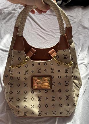 Сумочка louis vuitton бежева