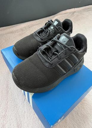 Кросівки adidas р. 25, устілка 15,5 см