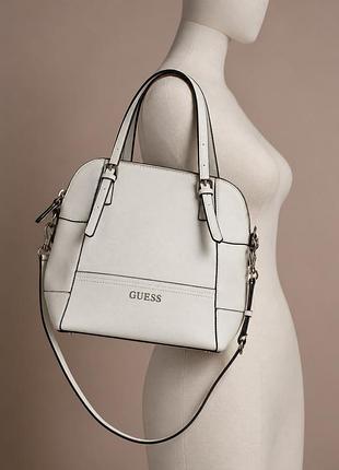 Жіноча сумка guess біла екошкіра