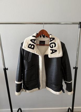 Дублянка жіноча balenciaga чорна з білим хутром