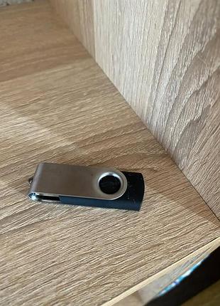 Флешка 32 gb
