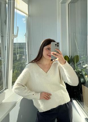 Молочний пухнастий светр з додаванням вовни та альпаки tommy hilfiger