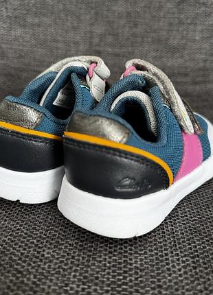 Кросівки clarks дівчинці 22 р 3