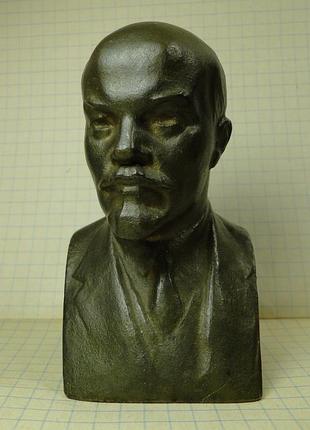 Бронзовый бюстик маленький