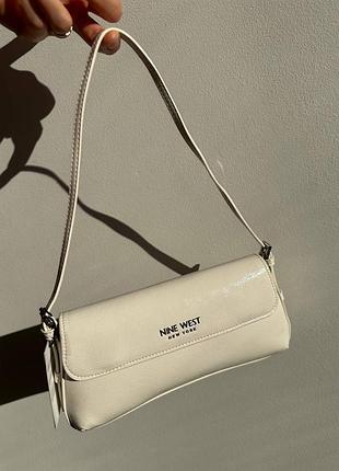 Сумка-клатч жіноча nine west молочна
