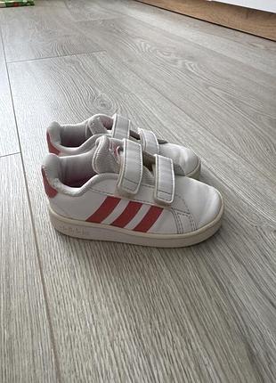 Кросівки adidas 23 розмір (12,5см)