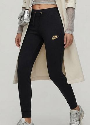 Жіночі спортивні штани/легінси nike розмір 10