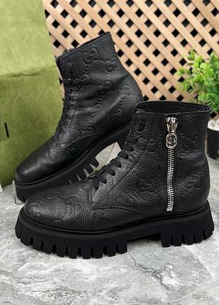 Gucci combat boots interlocking g monogram side zip чоловічі черевики чоботи шкіра оригінал 41 eur 2