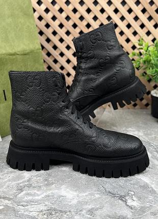 Gucci combat boots interlocking g monogram side zip чоловічі черевики чоботи шкіра оригінал 41 eur 5