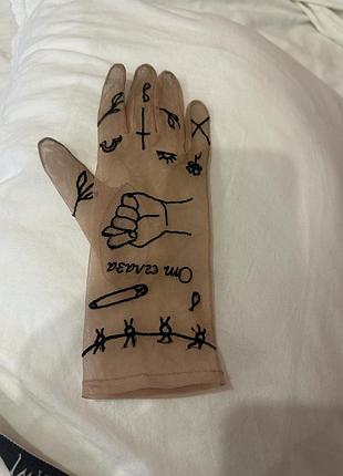 Рукавичка тату