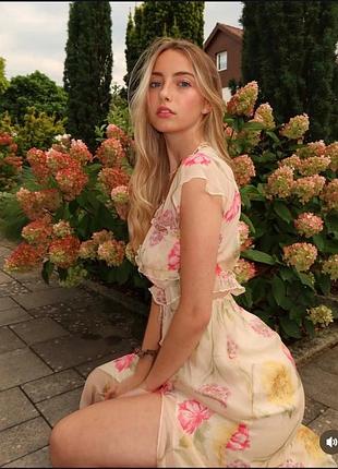 Zara сукня