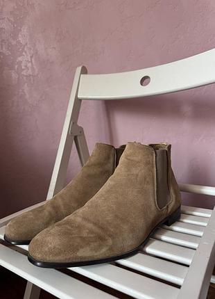 Замшеві черевики челсі (suede chelsea boots) від zara