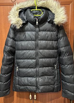 Жіноча куртка moncler