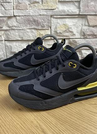 Оригінальні кросівки nike air max dawn next nature