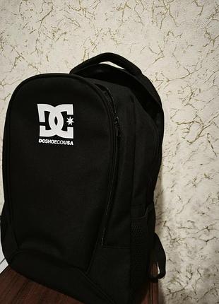 Рюкзак унісекс dc shoes чорний