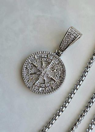 Кулон iced out compass
